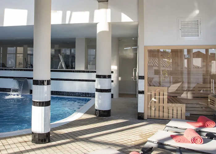Luna Hotel De Tabua